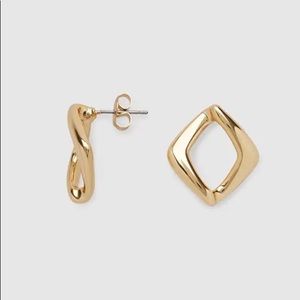 SOLD COS CURB LINK STUD EARRINGS